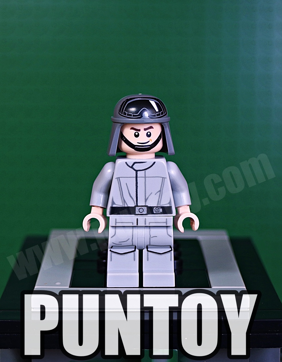 sw0797: Imperial AT-ST Driver (Helmet with Goggles)