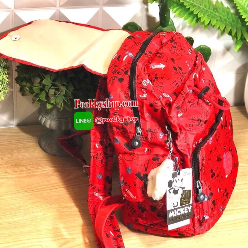 Kipling City Pack seoul go Medium Backpack Kipling Mickey Mouse collection มาพร้อมดีไซน์ทันสมัย สนุกสนาน ใช้งานได้อย่างคล่องตัว ด้วยสีและลายสุดคลาสสิก โดดเด่นด้วยพื้นที่ภายในและช่องต่างๆ ที่ให้คุณจัดเก็บของสำคัญได้ครบถ้วน