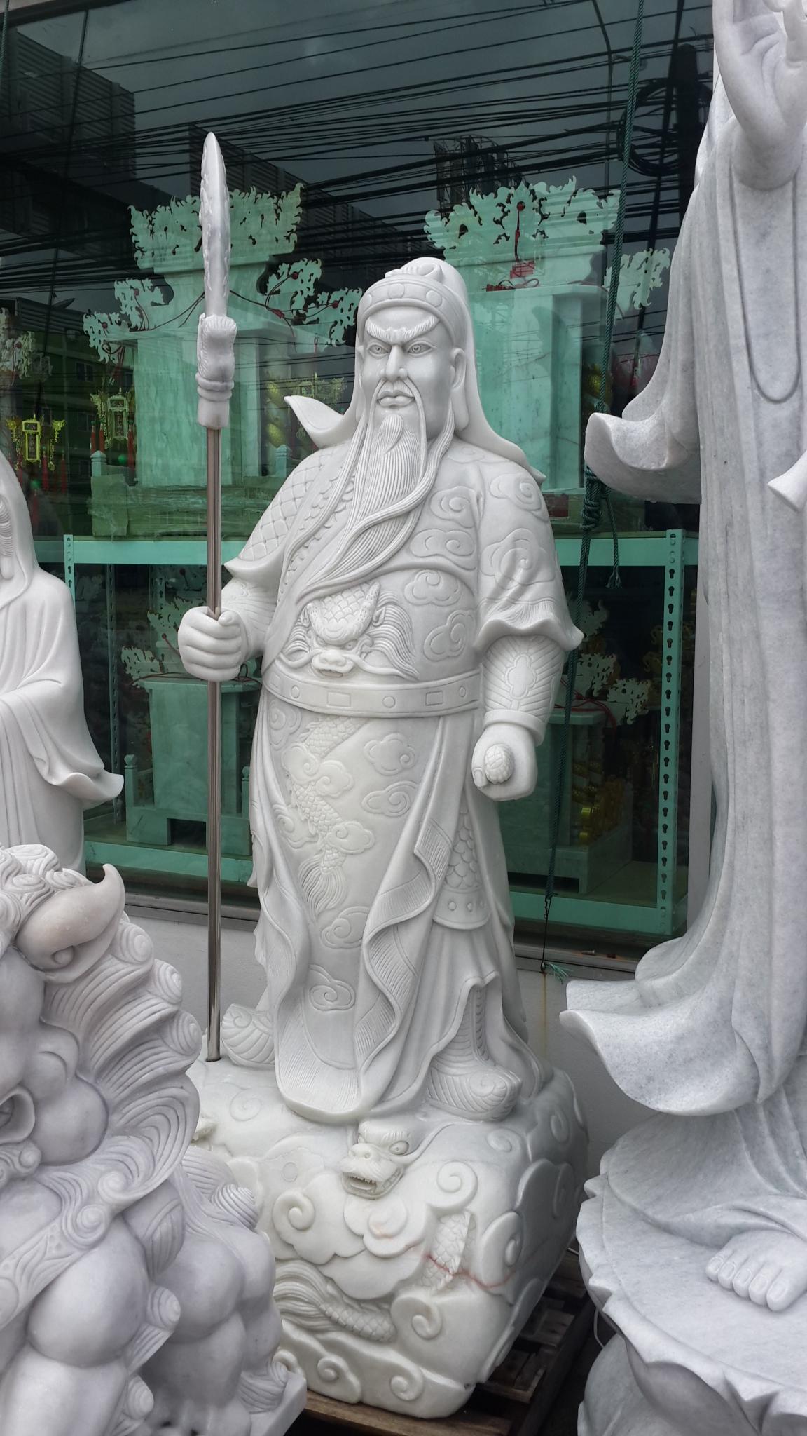 เทพเจ้ากวนอู หินอ่อน สูง 220 เมตร