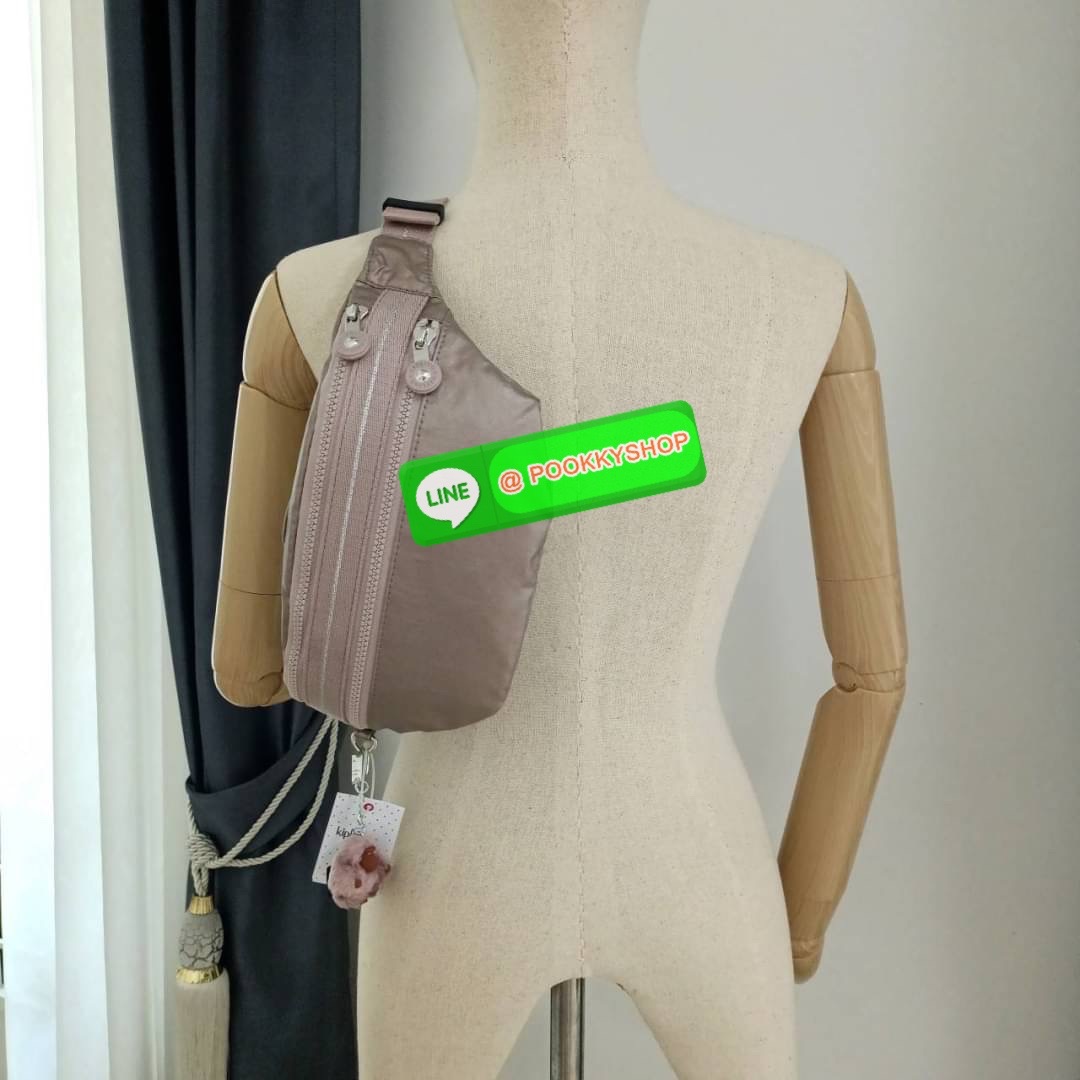 KIPLING YASEMINA Fanny Pack ซับในสีพื้น หัวซิปโลหะไม่มีอักษรแบรนด์ กระเป๋าคาดอกหรือคาดเอว วัสดุด้านนอก Nylon +polyester