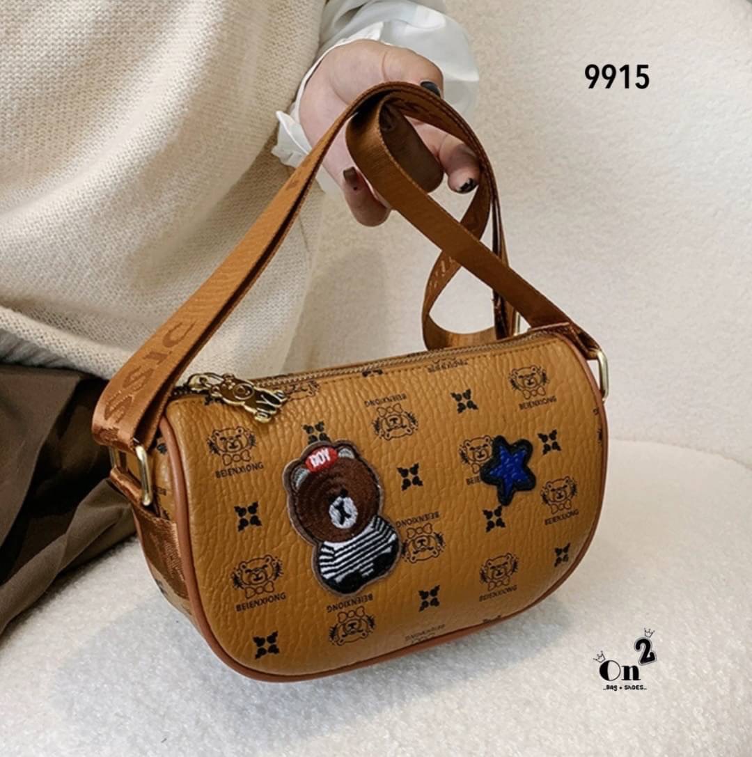 NEW-IN🤎🤎ใบนี้น่ารักมากค่ะ งานสไตล์แบรนด์ งานซิปสุดฮิต งานคุณภาพเช่นเคย มาพร้อมสายยาวครอสบอดี้ พกใบเดียวจบแนะนำเลยค่า✨