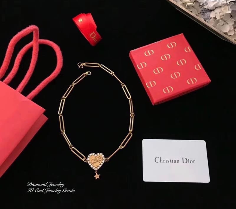 Super Hi-End Quality !!!! ((งาน 1:1 เกรดดีที่สุดในท้องตลาดค่ะ)) L’Amour Avenir Choker โช็คเกอร์ดิออ งาน 1:1 เหมือนแท้ที่สุด เหมือนทุกจุดค่ะ ตัวเรือนสีทองแอนทีค งานเพชร CZ แท้งานอย่างดี อะไหล่สีทองคลาสสิค สวยวิ้งมากๆเลยคะ สั่งผลิตจากต้นแบบแท้ ดาราเซเลปใส่ก