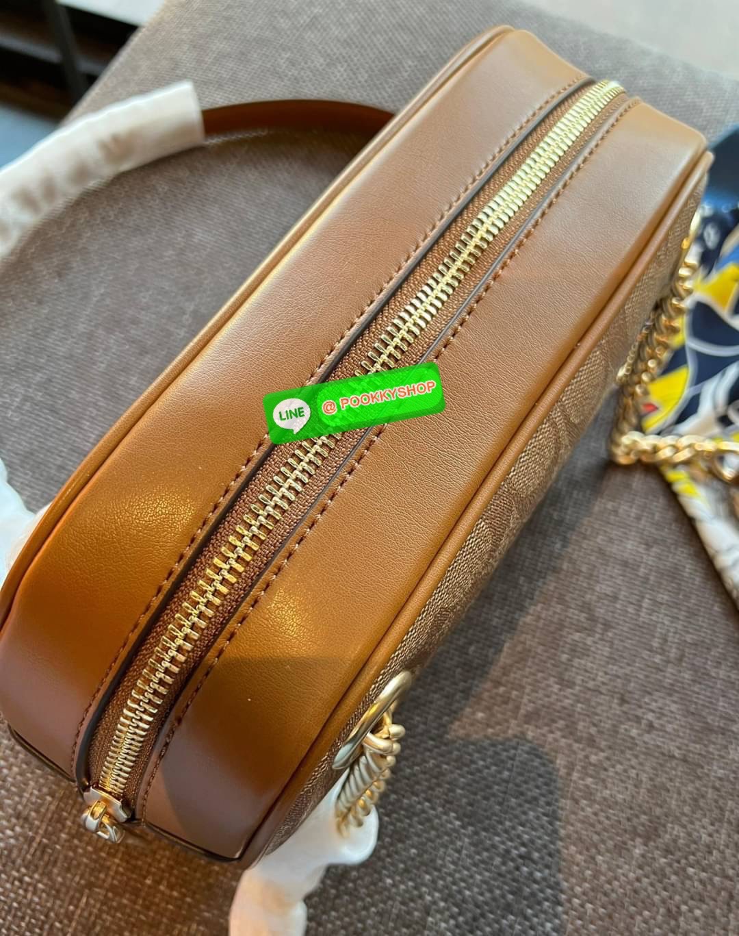 🆕🆕🆕 สวย หรู ดูดี ทางนี้จ้าสาวๆๆ สินค้าต้องมี ห้ามพลาด! COACH CAMMIE CHAIN SHOULDER BAG IN SIGNATURE ((C8149)) 🌟พร้อมส่ง จำนวนจำกัด ก่อนหมด! กับกระเป๋าหิ้วหรือสะพายไหล่ สายสะพายไหล่ในตัวแบบโซ่มีหนังรองบ่า สวยงามมากๆค่ะ หนังแ