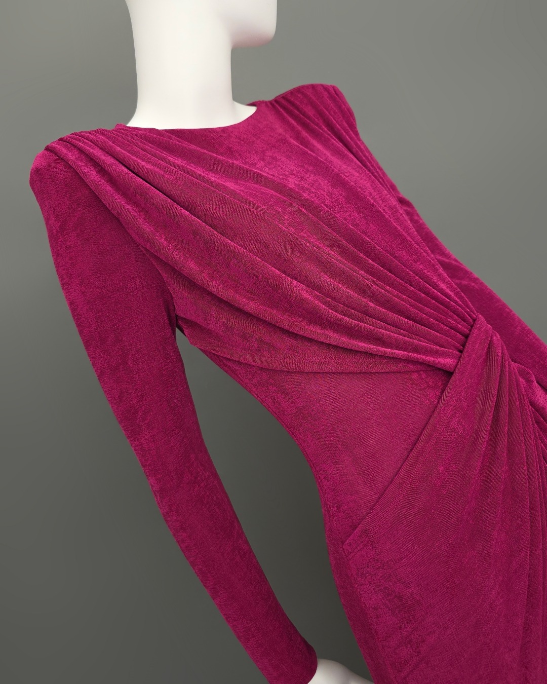 เดรสแฟชั่น แม็กซี่เดรสเสื้อคอกลมแขนยาว เสริมไหล่ กระโปรงยาวคลุมข้อเท้า