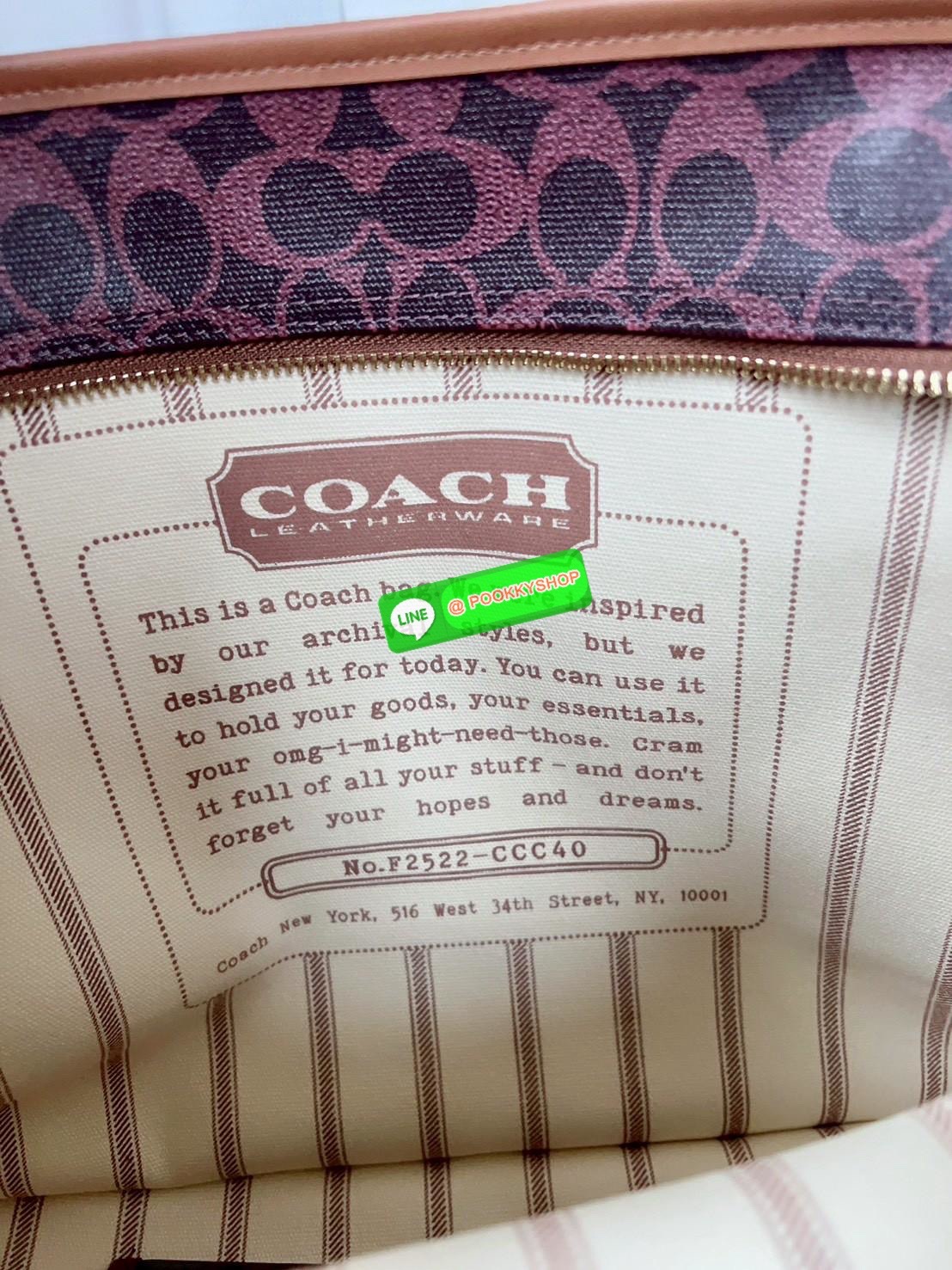 📸NEW ARRIVAL!🎉🎉 พร้อมสีใหม่ล่าสุด (อาจจะยังไม่มีในไทย) สาวๆที่ชอบใบใหญ่ใส่จุ รุ่นนี้คือคำตอบที่ดีที่สุดเลยค่าา👏 Coach Taxi Tote Bag In Signature Canvas 📌ฟรีน้องKitty สุดน่ารัก ตามรูปให้หนึ่งตัวค่า‼️