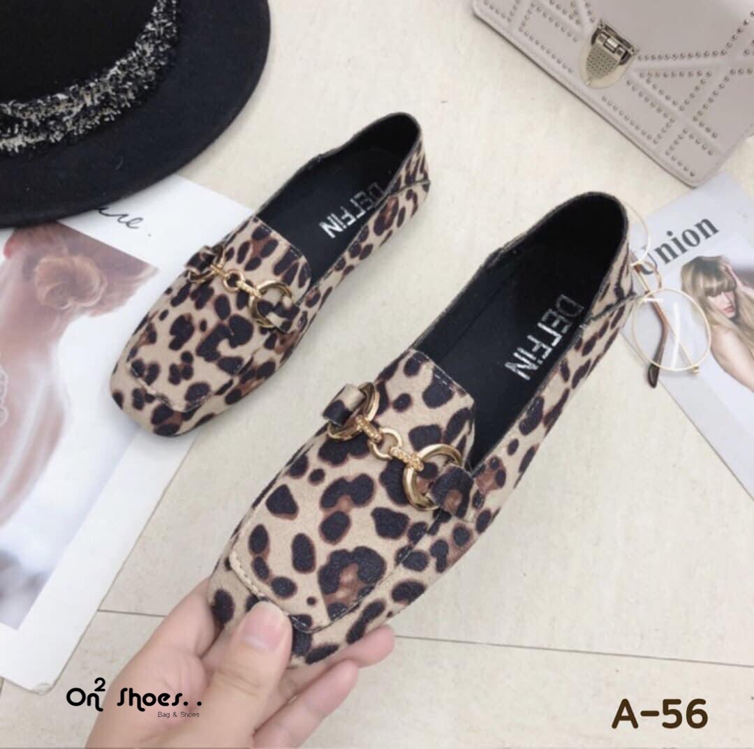 รองเท้าคัชชูลายเสือน่ารักรุ่นนี้เย็บหลังแบบพับได้ ใส่ได้2แบบใส่เหยียบส้นหรือใส่แบบปกติได้ค่ะ งานดี งานมีกล่องพร้อมส่ง1 สีค่ะ