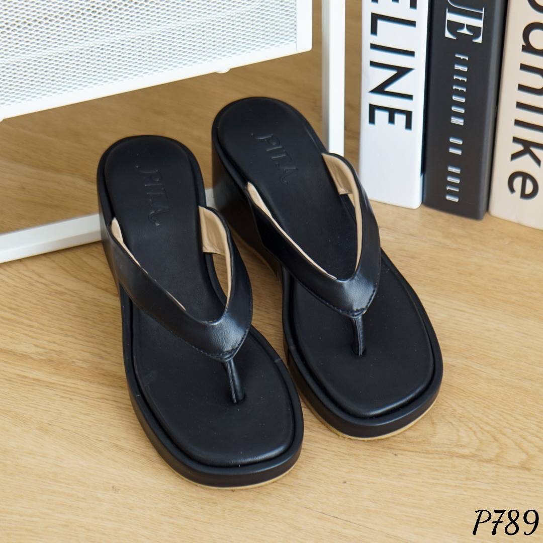 พร้อมส่ง ที่สุดของความนิ่ม ต้องคู่นี้เลยค๊า รองเท้าเสริมส้น ความสูง2นิ้ว เสริมหน้า1นิ้ว ความสูงพอดีมากๆ ใส่สวย ขาเรียว เดินสบาย งานทำจากหนังpuคุณภาพดี สัมผัสนิ่ม เท่านั้นยังไม่พอ บริเวณสายด้านใน บุนวมเสริม เพิ่มความยืดหยุ่น เวลาใส่เดินคือ นุ่มมากก ใส่เดิน