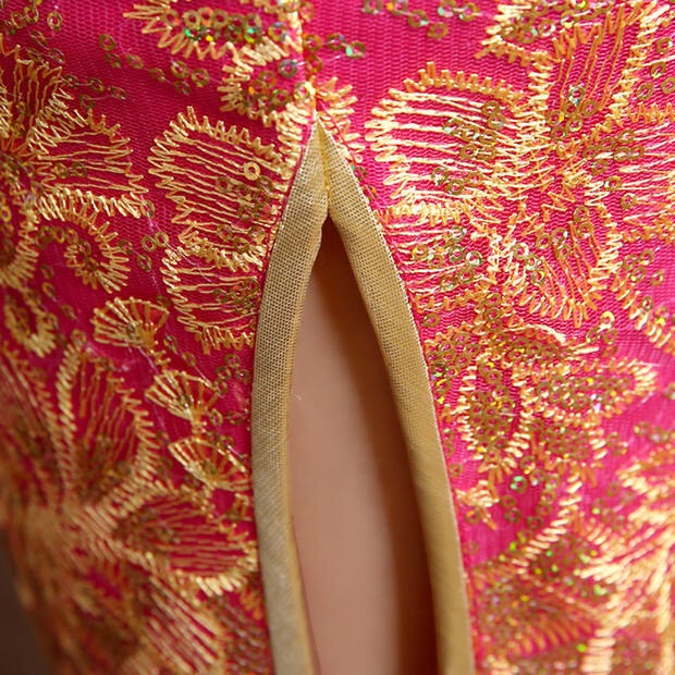 ชุดกี่เพ้า ประยุกต์ ชุดเดรส กี่เพ้าจีนประยุกต์สีชมพูสด แต่งเลื่อมปักดิ้นทอง แพทเทินสวย งานเนี๊ยบหรู มากคะ Size S/M