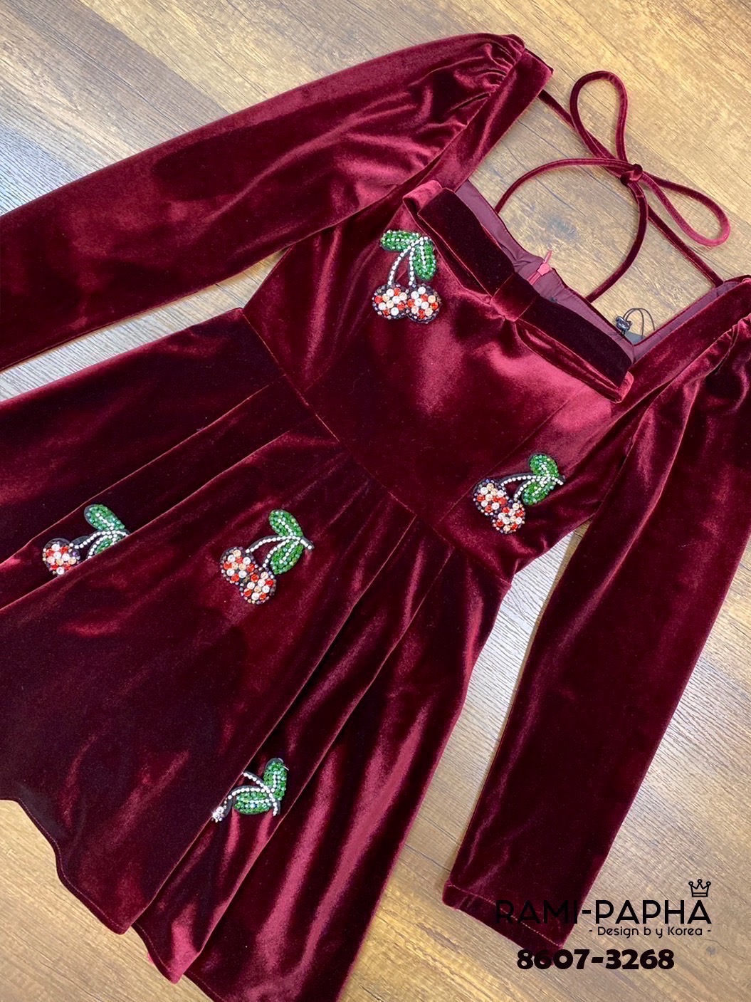 เดรสแฟชั่น มินิเดรสเนื้อผ้าสไตล์กำมะหยี่เนื้อดี นุ่มมากคะ สีสันสวยสดใส