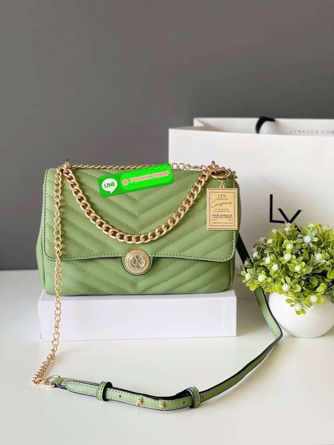 แท้ Outlet กระเป๋า Lyn คอลเลคชั่นใหม่ สะพายข้างน่ารักๆ