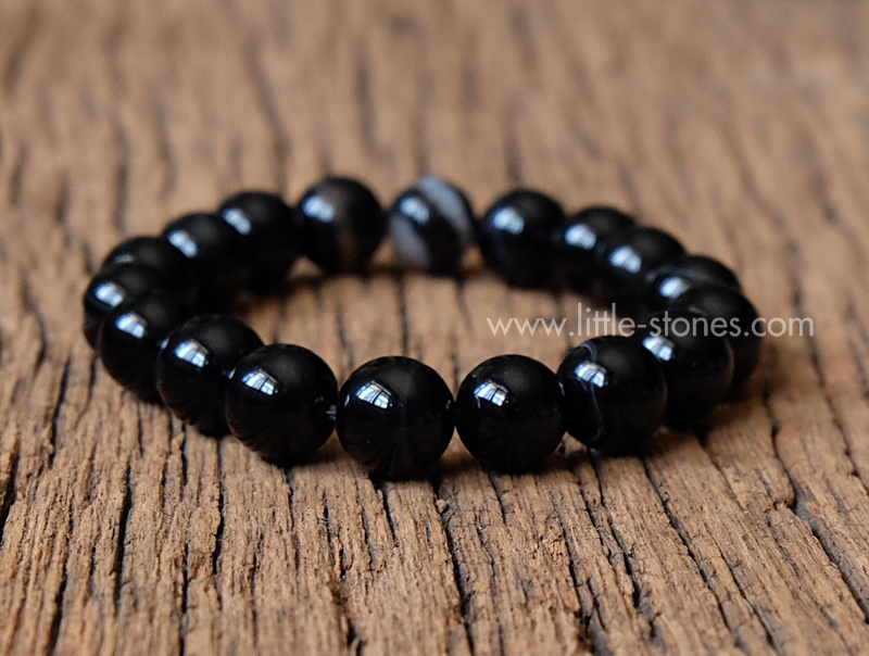 ++ Black Agate - แบล็คอาเกต สีดำทึบ ติดลายขาวเล็กน้อย เม็ดกลมขนาด 10 mm ++