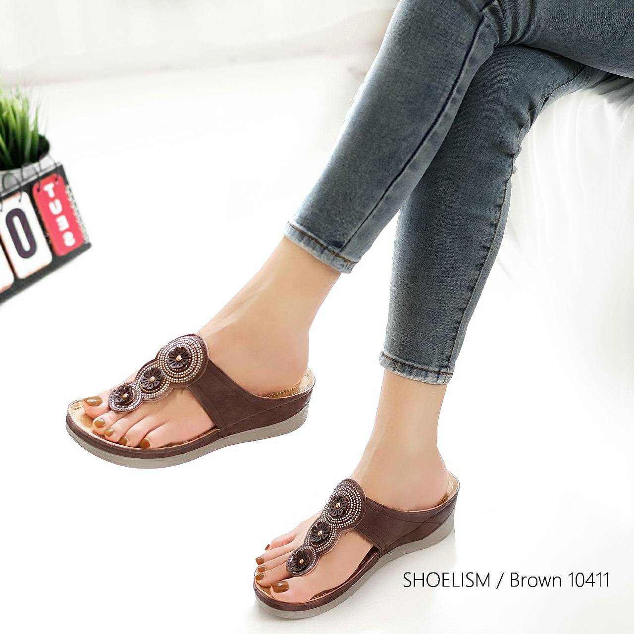 นิ่มเต็มสิบ ไม่กล้าหัก รองเท้าหูคีบลำลอง เพื่อสุขภาพพื้นนิ่ม เบาสบายเหมาะกับคนรักสุขภาพเท้า งานสวยเลเซอร์เนี้ยบ