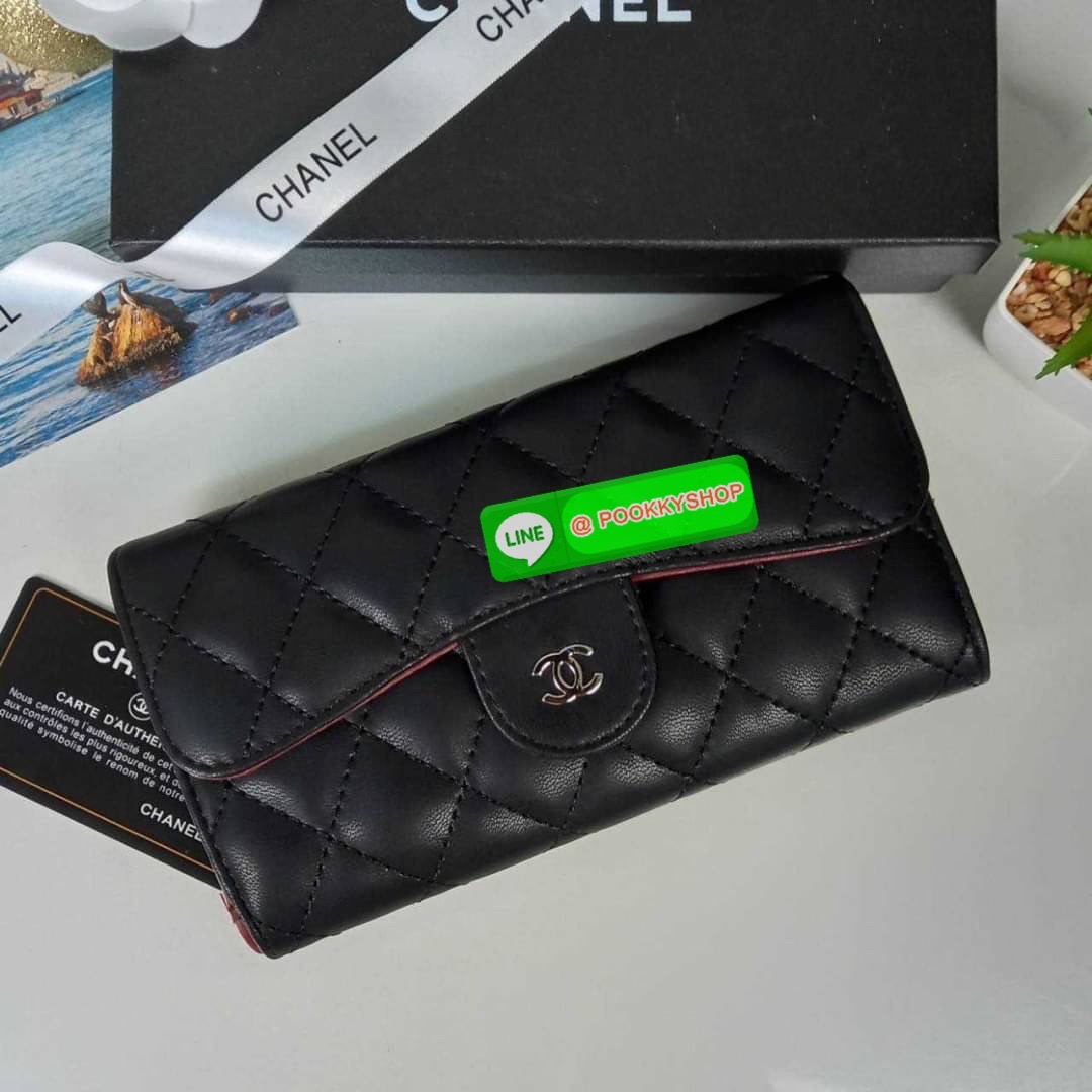 CHANEL ZIP LONG WALLET (CH366) VIP GIFT WITH PURCHASE (GWP) พรีเมี่ยมกิ้ฟ Limited Edition จาก CHANEL Duty Free **กระเป๋าสตางค์ใบยาว แบบพับ 3 ตอน ใช้งานแบบจุใจมาก ทรงสวย หรูหราอย่างมีระดับ ขนาดเหมาะมือ หยิบจับง่าย ภายในมีช่องใส่บัตร ธนบัตร และสามารถใส่เหรี