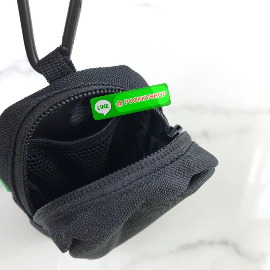 กระเป๋าคาดอก THE NORTH FACE สุดคุ้ม!!! ซื้อ 1 ได้ถึง 2 ใบ กระเป๋าใบใหญ่ เปิด-ปิดกระเป๋าด้วยซิป แบ่งเป็น 2 ช่องซิปค่ะ กระเป๋าใบเล็ก เปิด-ปิดด้วยซิป สามารถถอดแยกใช้งานได้ค่ะ สายสะพาย สามารถปรับได้ Free Size