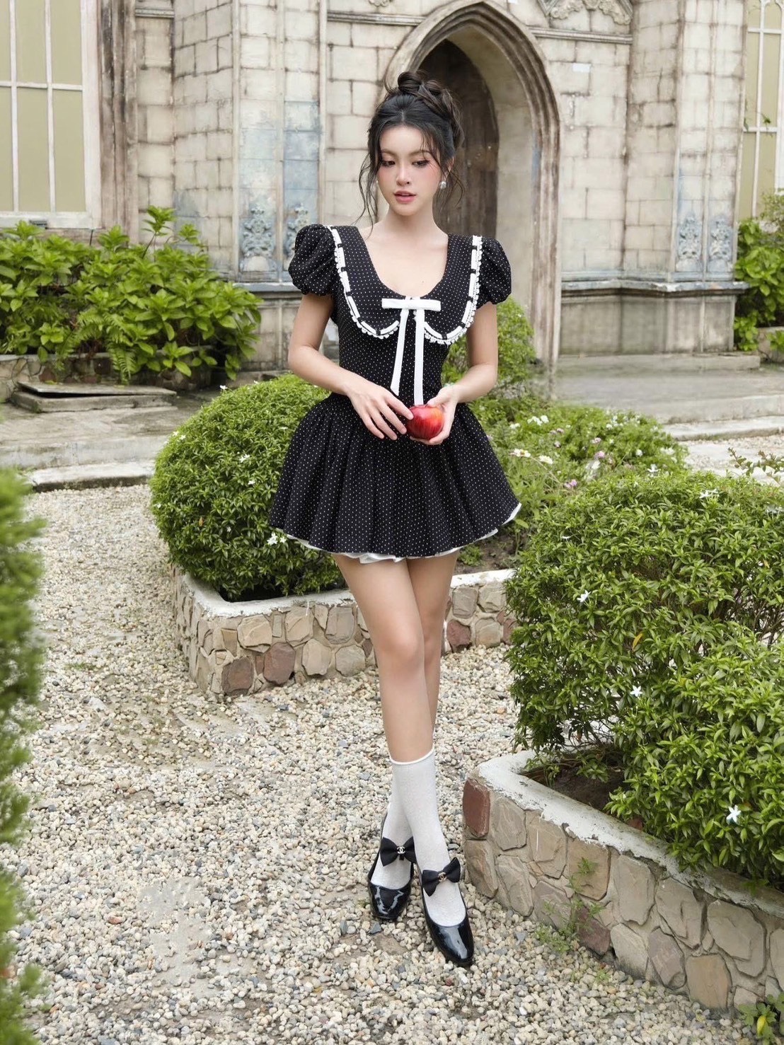 เดรสแฟชั่น มินิเดรสแขนตุ๊กตาสีดำลาย polka dot คอปกใหญ่