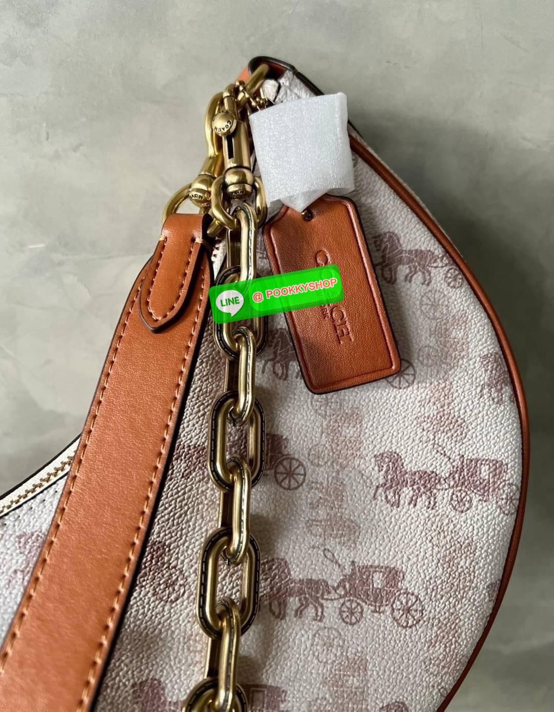 COACH MIRA SHOULDER BAG((CM582//583)) 💌เอาอะไรมาไม่คุ้ม ใบเดียวเอาอยู่ตลอดวันไม่ว่าจะตอนกลางวันหรือใช้ไปปาตีร์กลางคืน! หนังแท้อย่างดี นิ่มสวยคลาสสิคมากๆ