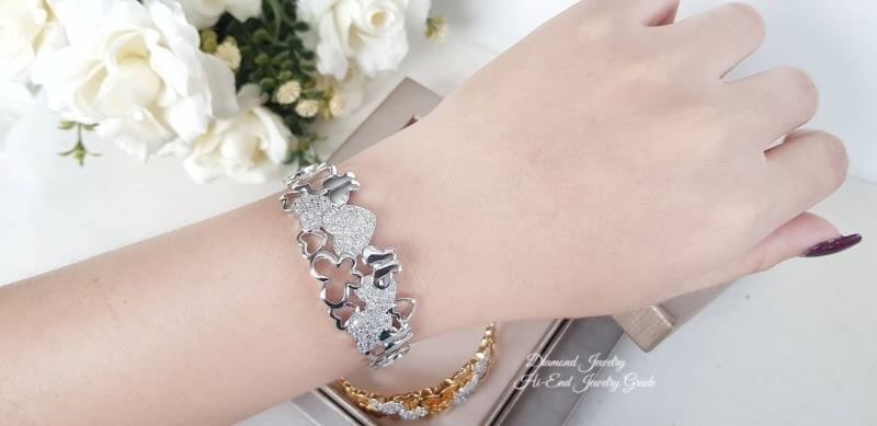 New Arrival !!!! Diamond Bangle กำไลเพชรงานสวยมากกกกก เพชร CZ แท้ งานฝังเป๊ะมากกกกกกก หายากคะ ห้ามพลาดเลยสาวๆ ใส่ออกมาสวยแน่นอนคอนเฟิมคะ ใส่ออกมาสวยมว้ากกกกกกๆๆๆๆๆๆ เลอค่ามากๆค่ะ