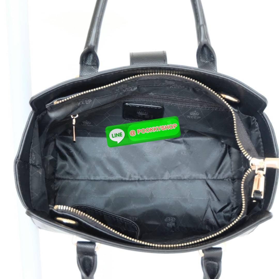 สินค้าเข้าใหม่ กระเป๋า Handbag ฟังชั่นครบที่อยากแนะนำ 👜 KEEP รุ่น ‘ 𝗩𝗔𝗟𝗘𝗡 HANDBAG ‘ **พิเศษ !! รุ่นนี้ตัวกระเป๋าทำจาก หนัง Microfiber ลาย Epsom ที่เป็นพื้นผิวสัมผัสมีลายตารางเล็กน้อย สวยหรู ทนทาน น้ำหนักเบา