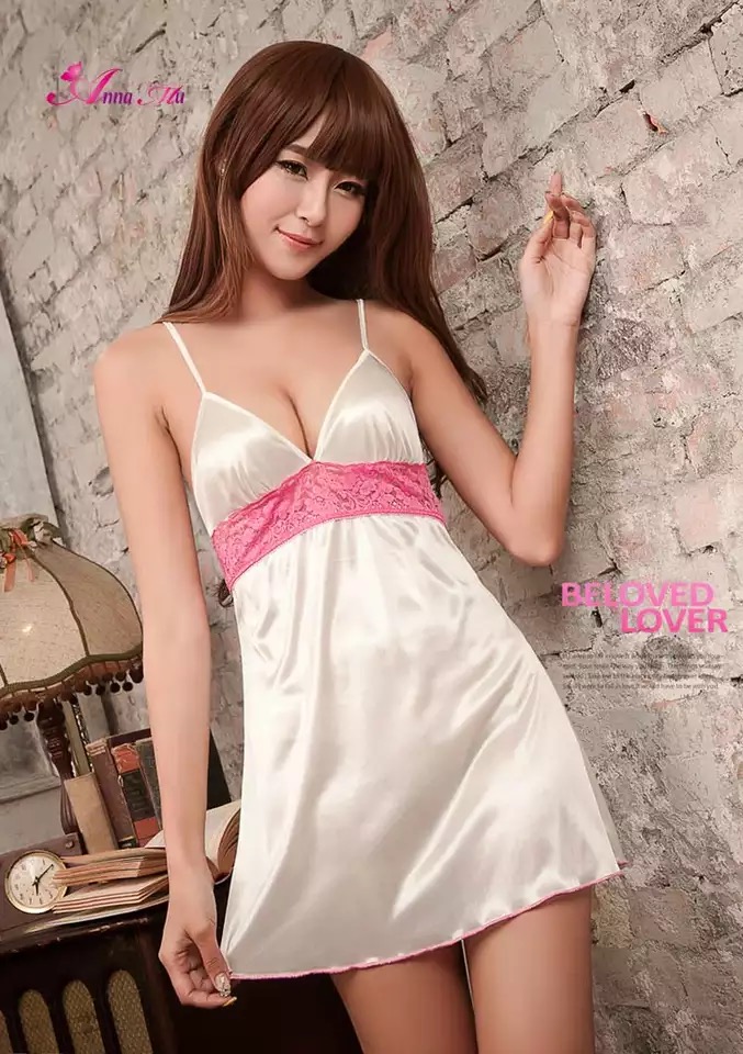 ชุดนอนเซ็กซี่ ขุดนอนสายเดี่ยว สีขาว แต่งลูกชมพู สวยหวานมากๆคะ Free size