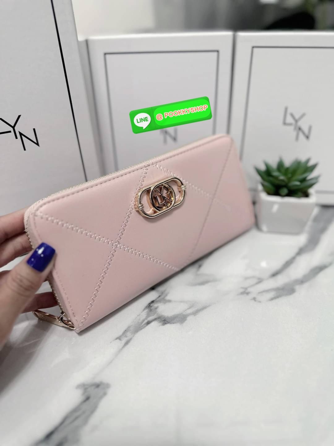 กระเป๋าสตางค์ใบยาว Lyn คอลเลคชั่นใหม่