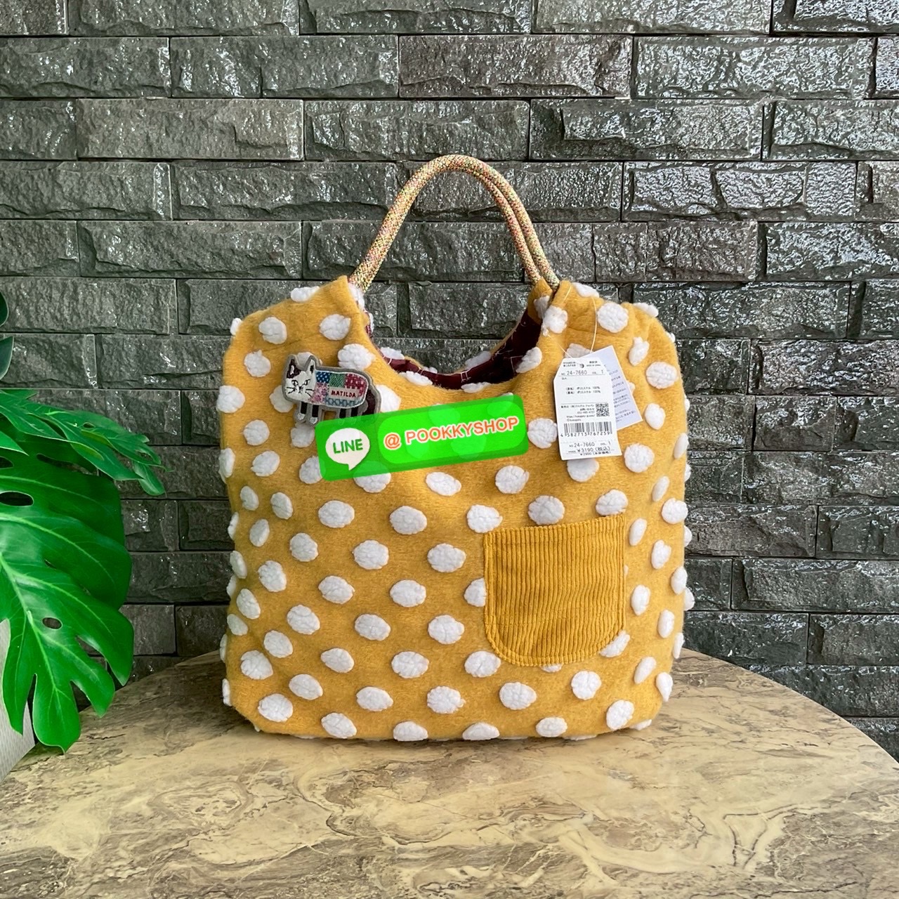 Japanese Kusuguru Woolen Polka Dot Cat Brooch Handbag Hand Bag Can Be Worn on One Shoulder Shopping Bag Work Clothing กระเป๋าถือลายจุดแมว Kusuguru ขนสัตว์ญี่ปุ่น ผิวสัมผัสจับนุ่มมือ 💕 แถมฟรีเข็มกลัดรูปแมว