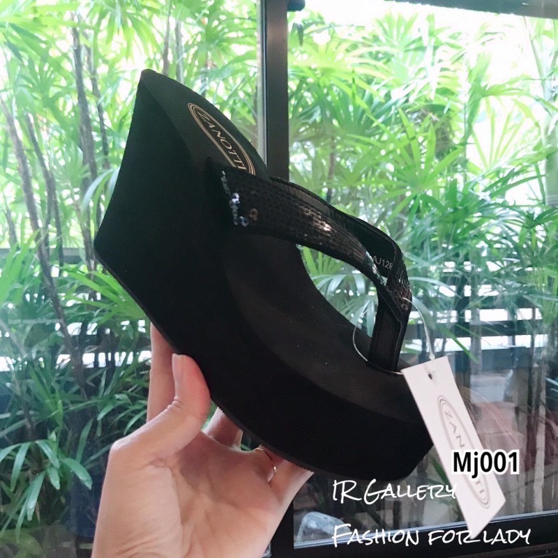 รีพีทแบบขายดีรอบ14!!! พร้อมส่ง แตะลำลองส้นเตารีดแบบหนีบแต่งเกล็ดเย็บวิ้งๆ แพลตฟอร์ม วัสดุ pva โฟมอัดแน่นนิ่มไม่ยุบย้วย สูง 4 นิ้ว เสริมหน้า 1 นิ้วใส่แบบชิวๆ น่ารักสุดๆคร้า