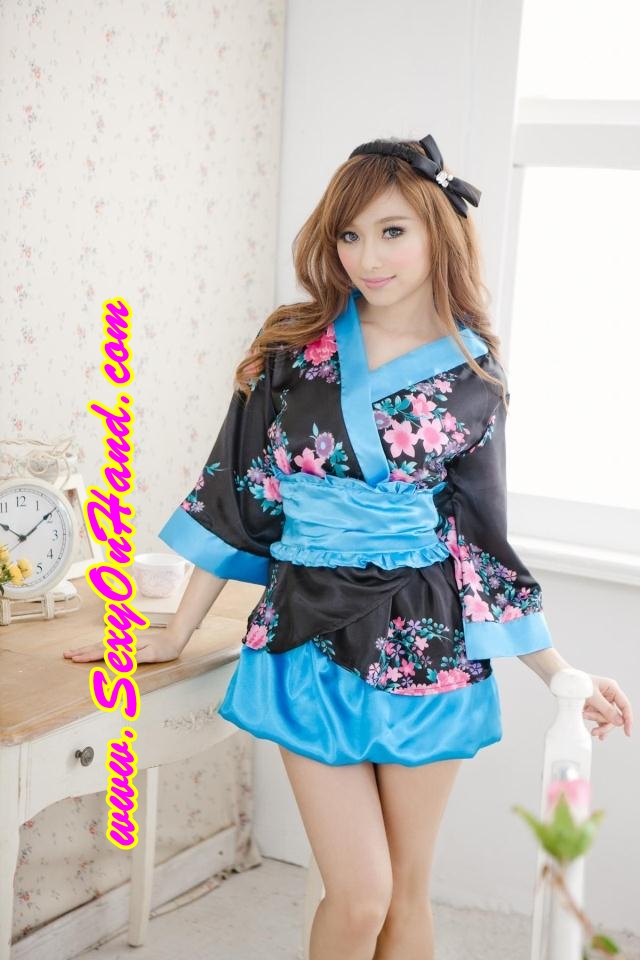 ชุดยูกาตะ กิโมโน เสื้อคลุมญี่ปุ่น ชุดกิโมโนสั้น สีฟ้า ดำ ลายดอกไม้ กระโปรงฟ้า บอลลูน น่ารักใสๆ หวานๆ + ที่รัดเอว และ G-string เข้าชุดคะ