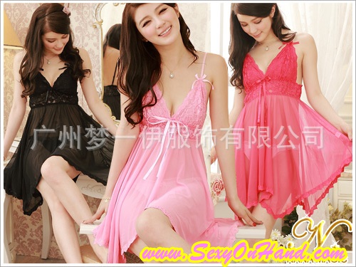 ชุดนอนเซ็กซี่ ชุดนอนซีทรู แต่งลูกไม้ ช่วงอก ชายเล่นระดับ เนื้อผ้าเกรดพรีเมี่ยม ทิ้งตัว สวยหรู มากคะ +G-string เข้าชุดคะ