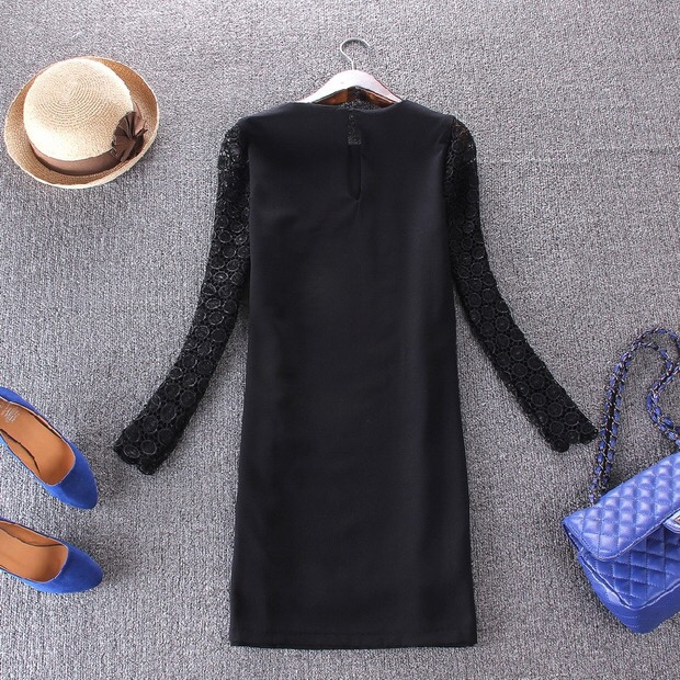 ชุดเดรส เดรสสั้น แขนแต่งลูกไม้ฉลุสีดำ แบรนด์เนม ESTHER งานผ้าชีฟองหนังไก่ เนื้อสวย หรูมากคะ Size S/M