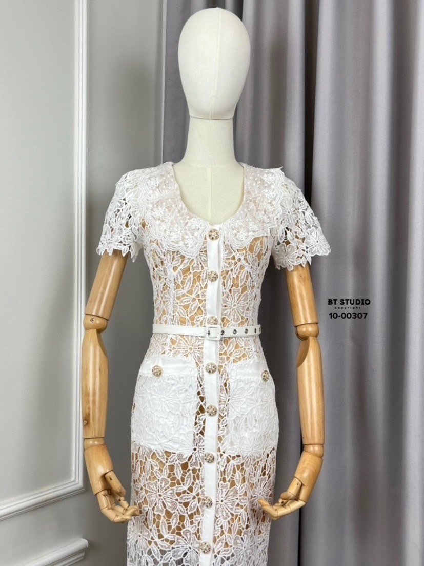 เดรสแฟชั่น เดรสลูกไม้คอแต่งปกระบายแต่งขอบปลายหยัก