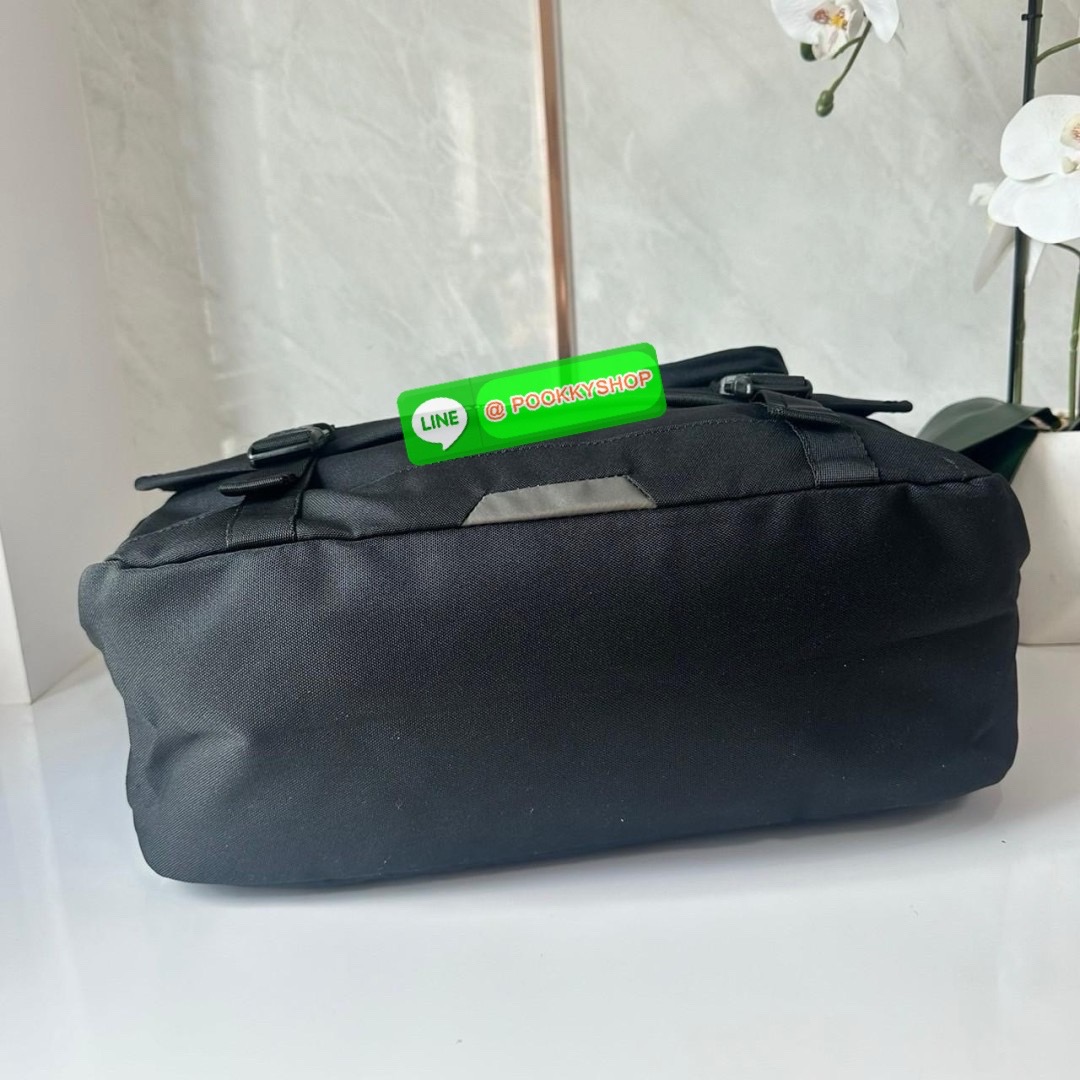 he North Face SUPER MESSENGER BAG L NN2PQ00J BLACK UNISEX 🔖กระเป๋าสะพายข้างมัลติฟังก์ชั่น! ทันสมัยและใช้งานได้หลากหลาย Item ที่ต้องมีเมื่อออกไปข้างนอก! ใช้งานได้จริงและมีสไตล์อเมริกันเทห์สุดๆ สามารถใช้ได้ทั้งผู้หญิงผู้ชาย สะพายไปทำงานไปเรียน เที่ย