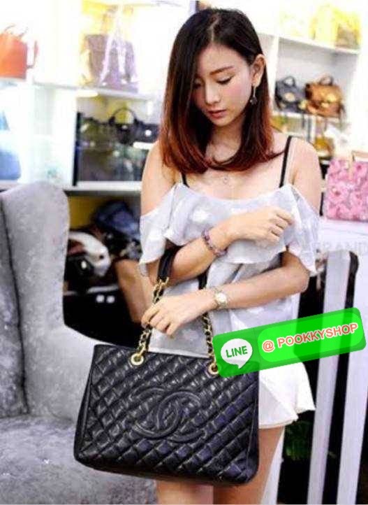 CHANEL BAG VIP GIFT WITH PURCHASE (GWP) จาก CHANEL DUTY FREE COUNTER (CHN546) กระเป๋าสะพาย รุ่น tote ทรงสวย ขนาดกำลังดี จุของได้เยอะ