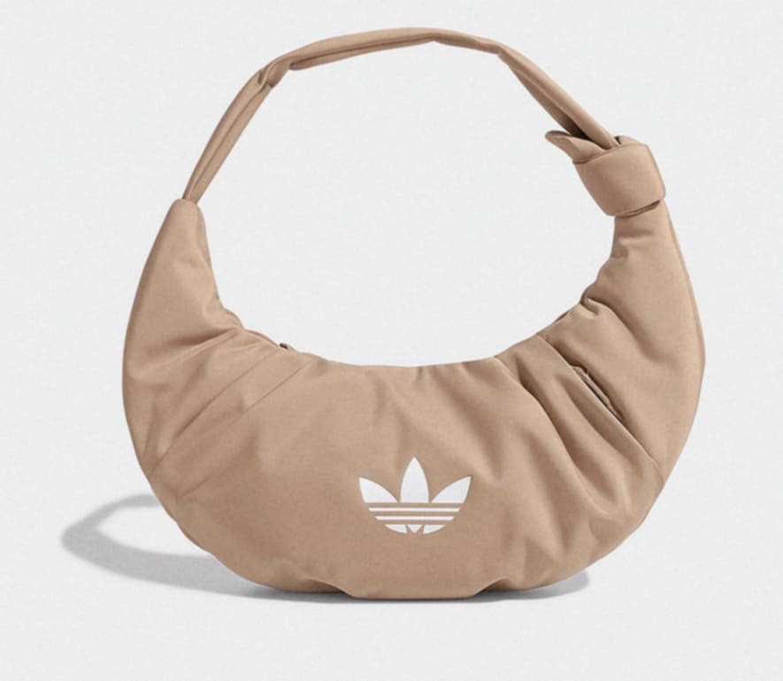 Adidas งาน 1:1 ทรงครัวซอง งานเป๊ะมาก เนื้อผ้าอย่างดีกันน้ำกันฝุ่น