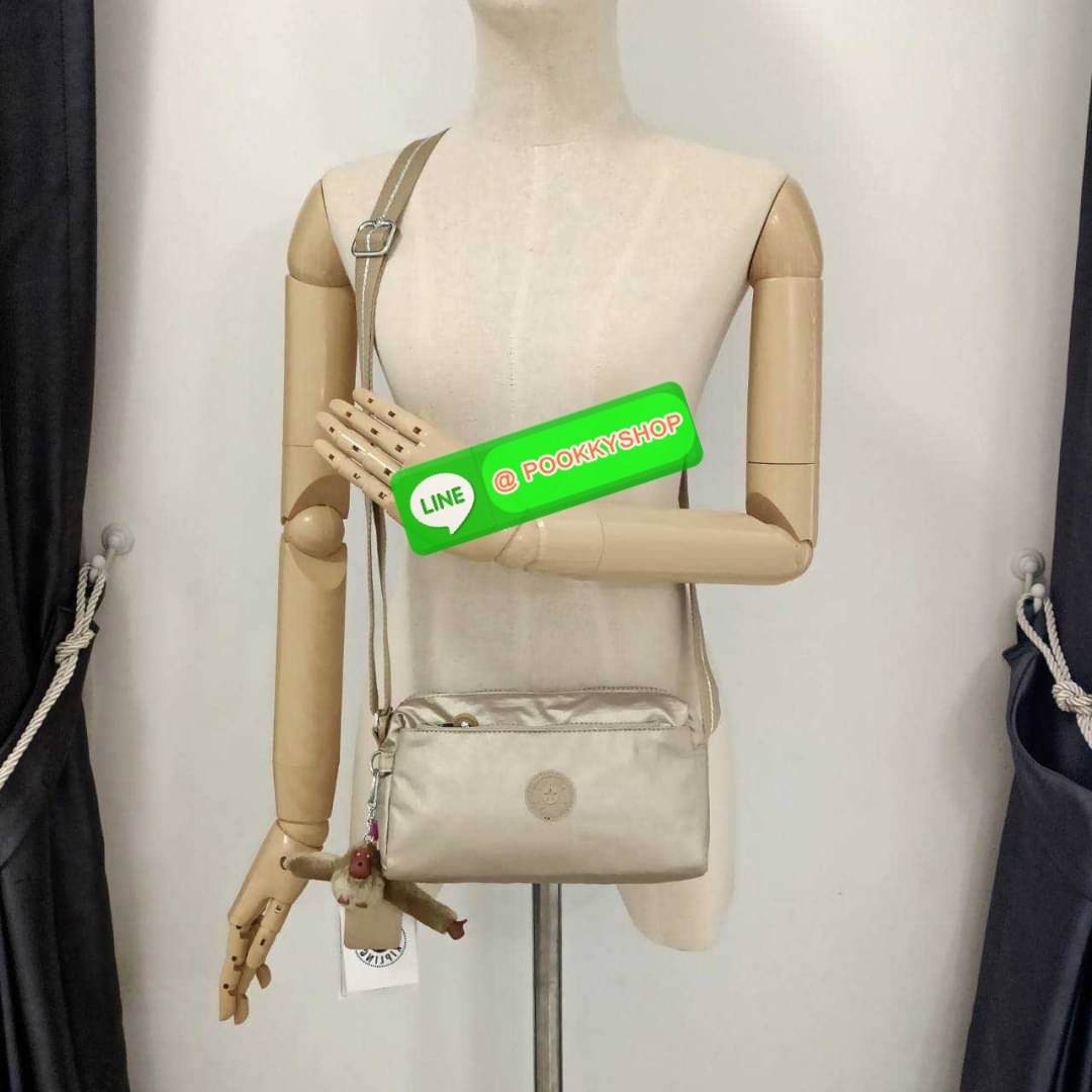KIPLING Monkey program K16217 Seoul up sling bag รุ่น 3 ซิป สะพายข้าง ขนาดเล็กทรงสี่เหลี่ยมผืนผ้า วัสดุ Nylon 100% หลากหลายฟังก์ชั่นใช้งาน ครบครันในใบเดียว