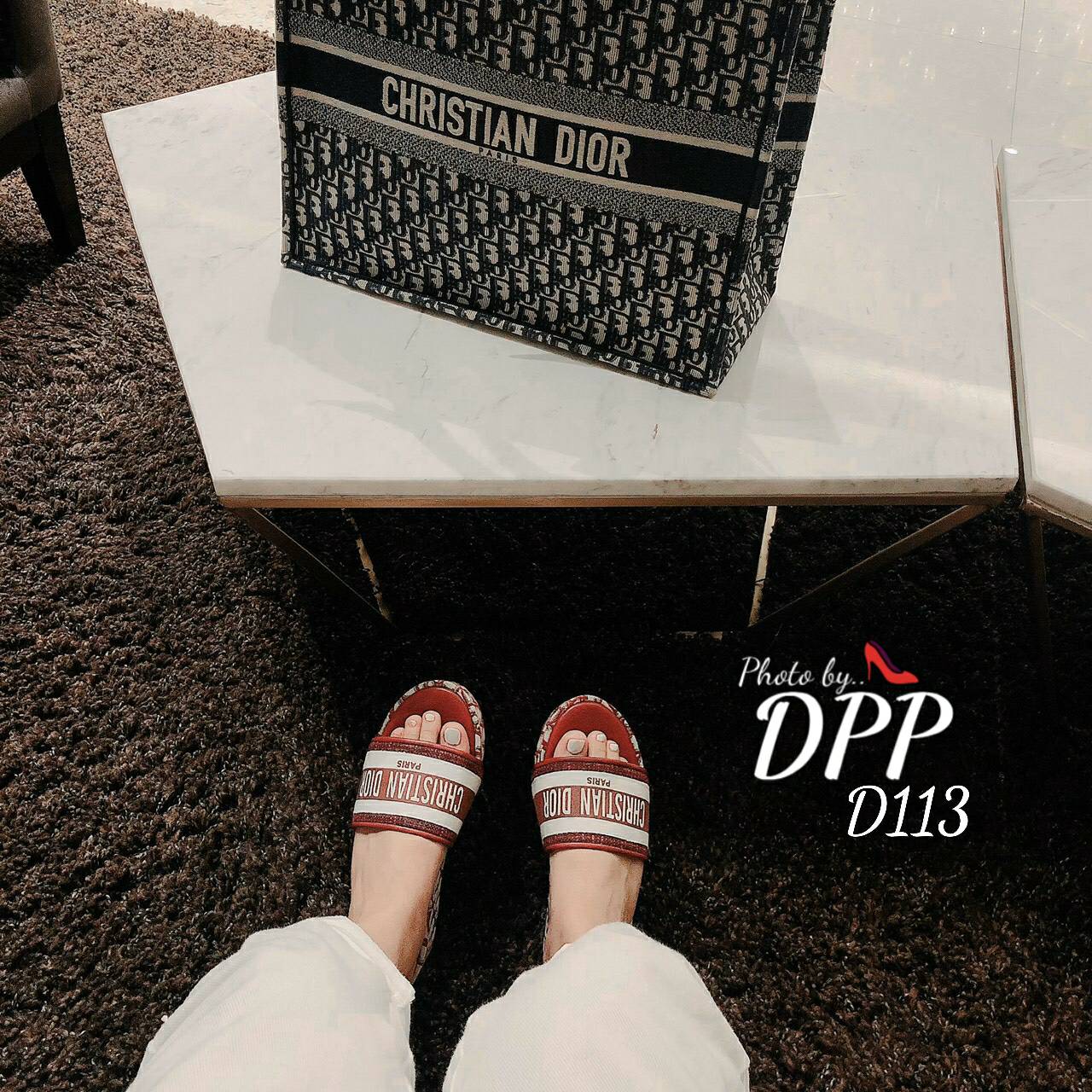 D113 พร้อมส่ง แบบใหม่ก่อนใคร DIOR2019 DWAY SLIDE IN EMBROIDERED COTTON คอเลขชั่นใหม่ปีนี้ เริศมาก ในช้อป ยังมีวางขาย รองเท้าเสริมส้น สวมส้ม พื้นหนา2นิ้ว ใส่เดินสบาย งานเกรดA วัสดุทำจากผ้าลายแบรนด์ดิออ งานตัวจริงสวย หนูหรามาก ใส่กับเสื้อผ้าได้ง่าย