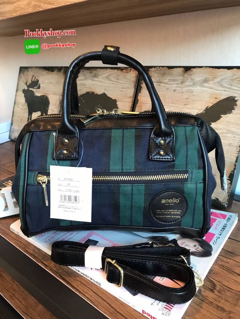 Anello check pattern mini 2 way Boston คอลเลคชั่นใหม่ล่าสุด!!ของรุ่น2way mini boston วัสดุผ้าแคนวาส ลายสก็อต และขอบบนล่างและด้านหลัง ลายสก็อตต้อนรับปลายปีที่ดูมีสีสันชวนหลงใหล รูปแบบและดีไซน์ยังคงใช้งานได้ดีเหมือนเดิม ราคาสุดคุ้มโดนใจห้ามพลาดนะคร้า!!
