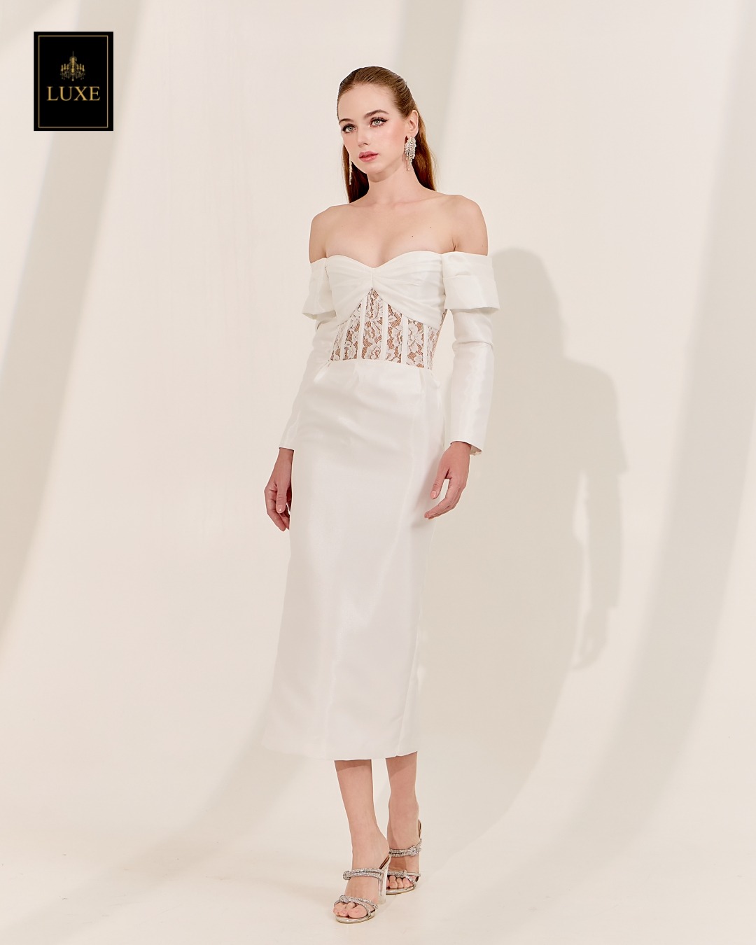 เดรสแฟชั่น เดรสเสื้อเปิดไหล่แขนยาว กระโปรงทรงสอบ