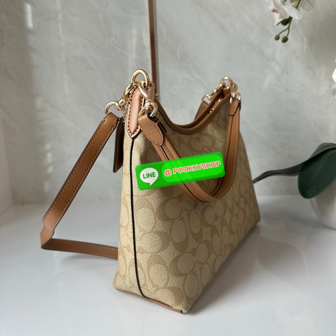 Coach Laurel Shoulder Bag Black CR148 🔖กระเป๋าสะพายข้าง/ไหล่ ทรง hobo สวยทันสมัยไม่มีเอาท์ 🔖วัสดุ : pebble leather 🔖เปิด - ปิด แบบซิปบน ภายในช่องโล่งกว้าง มีช่องรับแยกสองช่องมีซิปหนึ่งช่อง จุของได้เยอะ