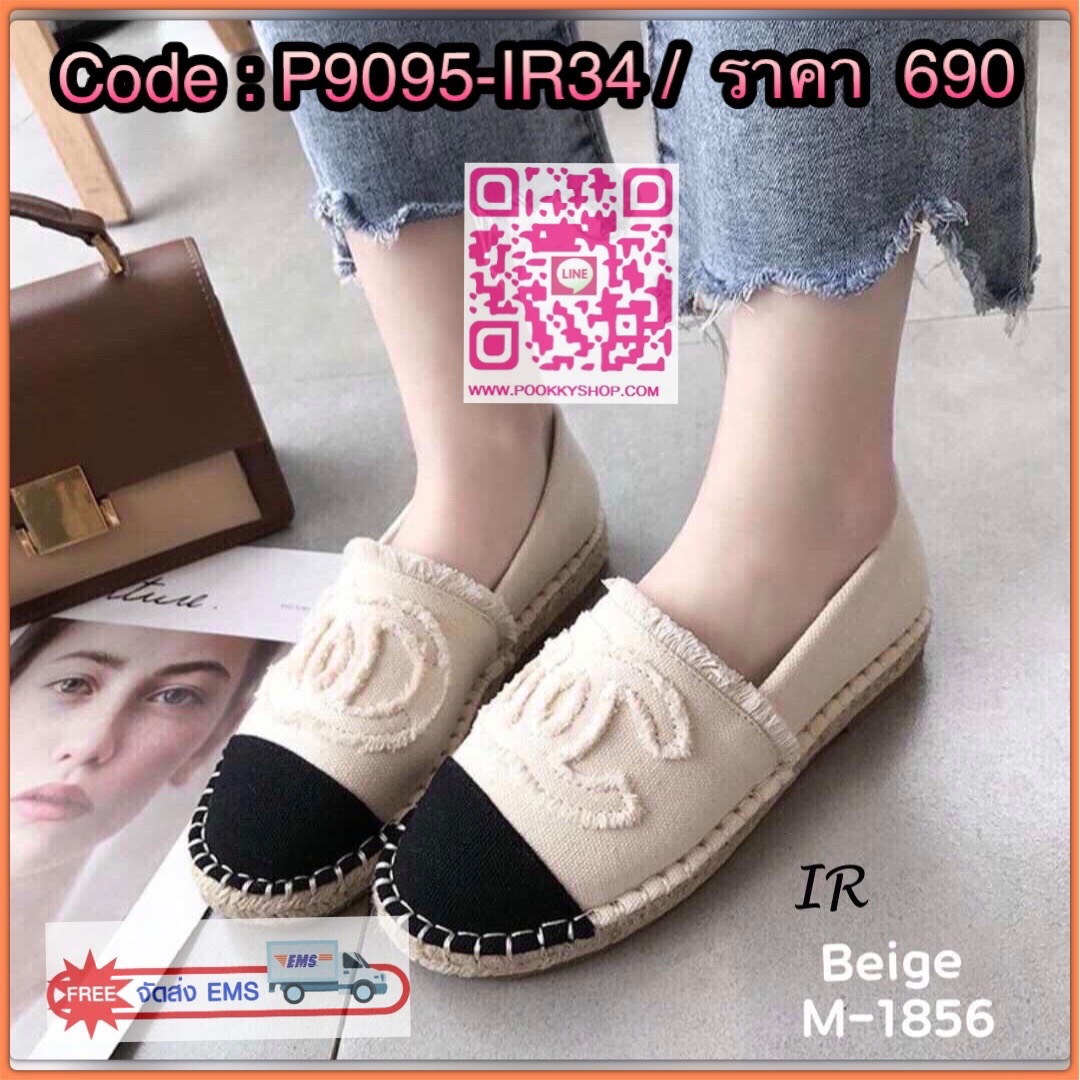 รีพีทแบบขายดีมากรอบ17!!! พร้อมส่ง ใส่เที่ยวหน้าหนาวลุยๆ ชนช้อปเกรดพรีเมี่ยม เสริมลุคไฮคลาสให้กับเรียวเท้าของคุณคุณ คัทชู Style Chanel ทรงเอสพราดิล พื้นปูด้วยเชือกพันปอ ขอบหุ้มเชือกพันปอ ส้นกันลื่น หนา 1.5 ซม. เป็นอีก 1 คู่ที่จะกลายเป็นไอเท็มโปรดสำหรับสาวๆ