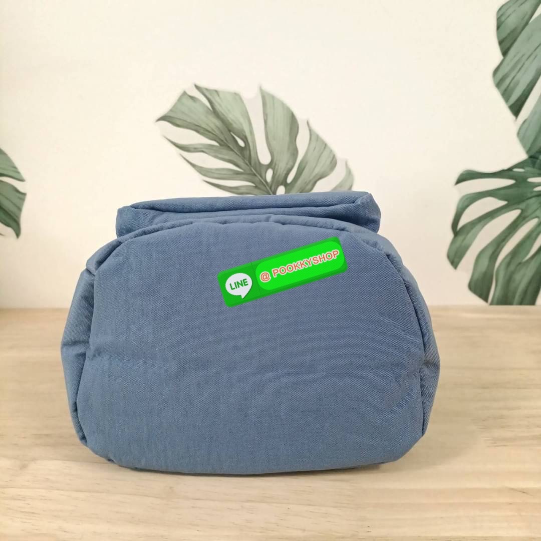 KIPLING Basic Mini Backpack กระเป๋าเป้ใบเล็กกระทัดรัด ขนาดมินิ วัสดุ Nylon + ซับใน Polyester มีหูหิ้ว สามารถสะพายข้าง หรือ สะพายหลังได้ -ช่องซิปหน้า -ด้านข้างมีช่องของเล็กน้อย หรือ ใส่ขวดน้ำใบเล็กทั้ง 2 ด้าน -ซิปหลัก โล่งกว้าง มีสายคล้องพวงกุญแจ พร้อมช่อง