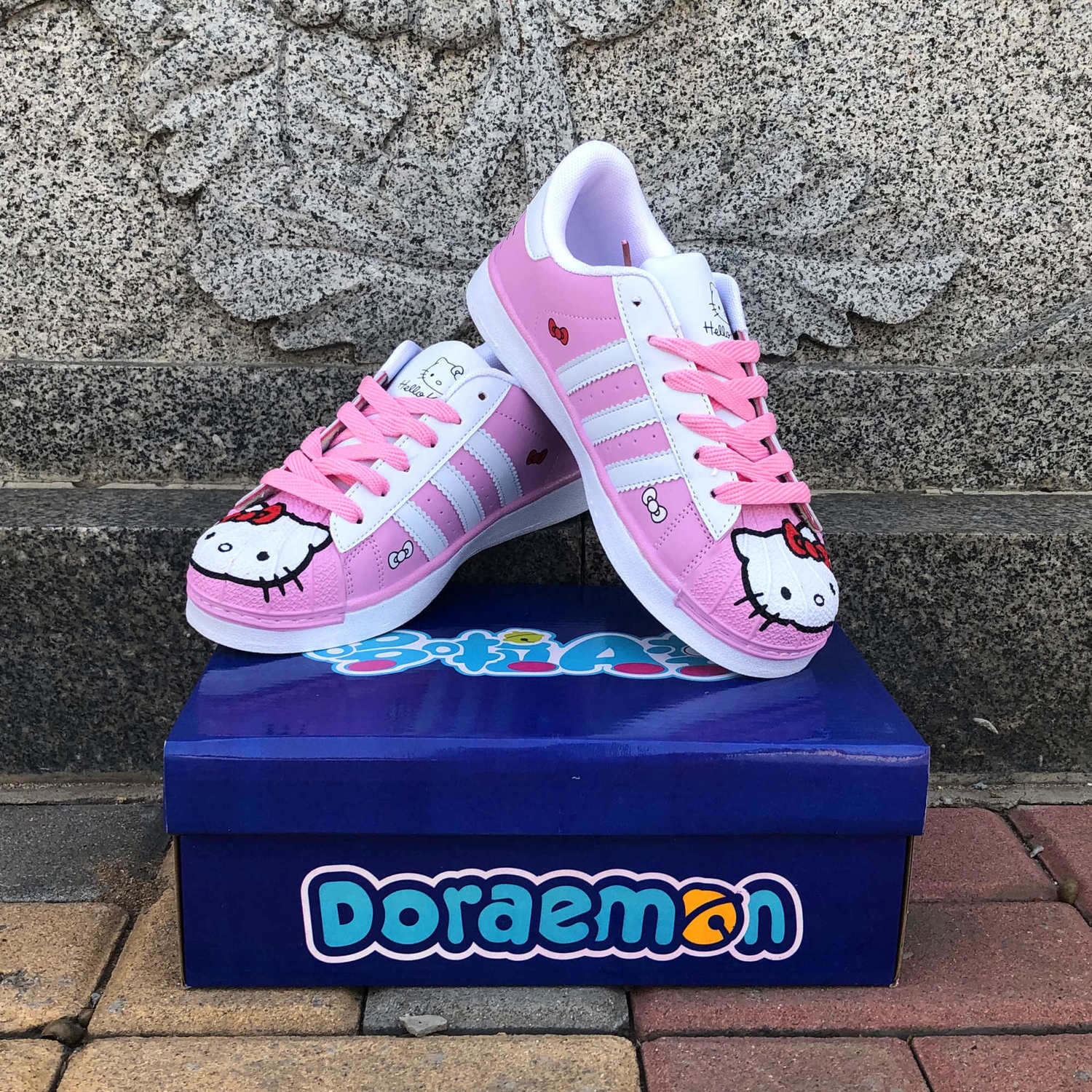 รองเท้าผ้าใบหนังหุ้มข้อ สกรีนลายน่ารัก พื้นนิ่ม ใส่สบาย