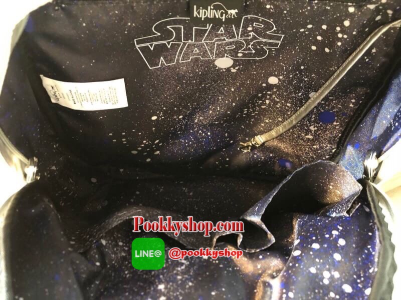 Kipling Disney's Backpack collection สุดน่ารักจากแบรนด์ kipling ขนาดกำลังน่ารักพอเหมาะสำหรับใส่ของระหว่างวัน และช่องจัดเก็บอีกหลากหลายรูปแบบ ดีไซน์สวยนับเป็นอีกหนึ่งกระเป๋าเป้ที่พร้อมให้คุณได้สะพายออกไปข้างนอกได้ทุกวันอย่างมั่นใจ เพราะแมทช์เข้ากับทุก