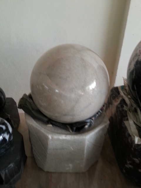 ลูกหมุน ขนาด 30 เซนติเมตร ===== ใช้คู่กับปั้ม ap5000 อ่างขนาด 80 ถึง 90 เซนติเมตร