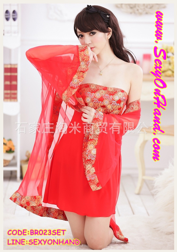เซ็ทชุดนอน ชุดคลุมนอนเซ็กซี่ เซ็ทชุดนอน สายเดี่ยว ซีทรู สไตล์กี่เพ้าจีน สีแดงสด ตัวใน :เกาะอกซีทรู สีแดงสดแต่งปักลูกไม้จีนช่วงอก