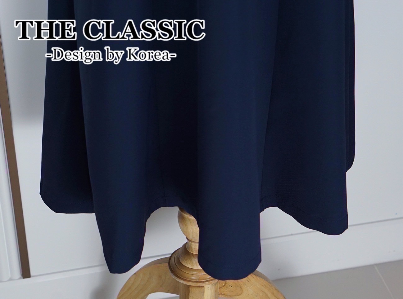 เดรสแฟชั่น ช่วงบนใช้ผ้าเนื้อดี ปักเลื่อมระยิบระยับประกายทั้งตัว แขนยาว 3 ส่วน