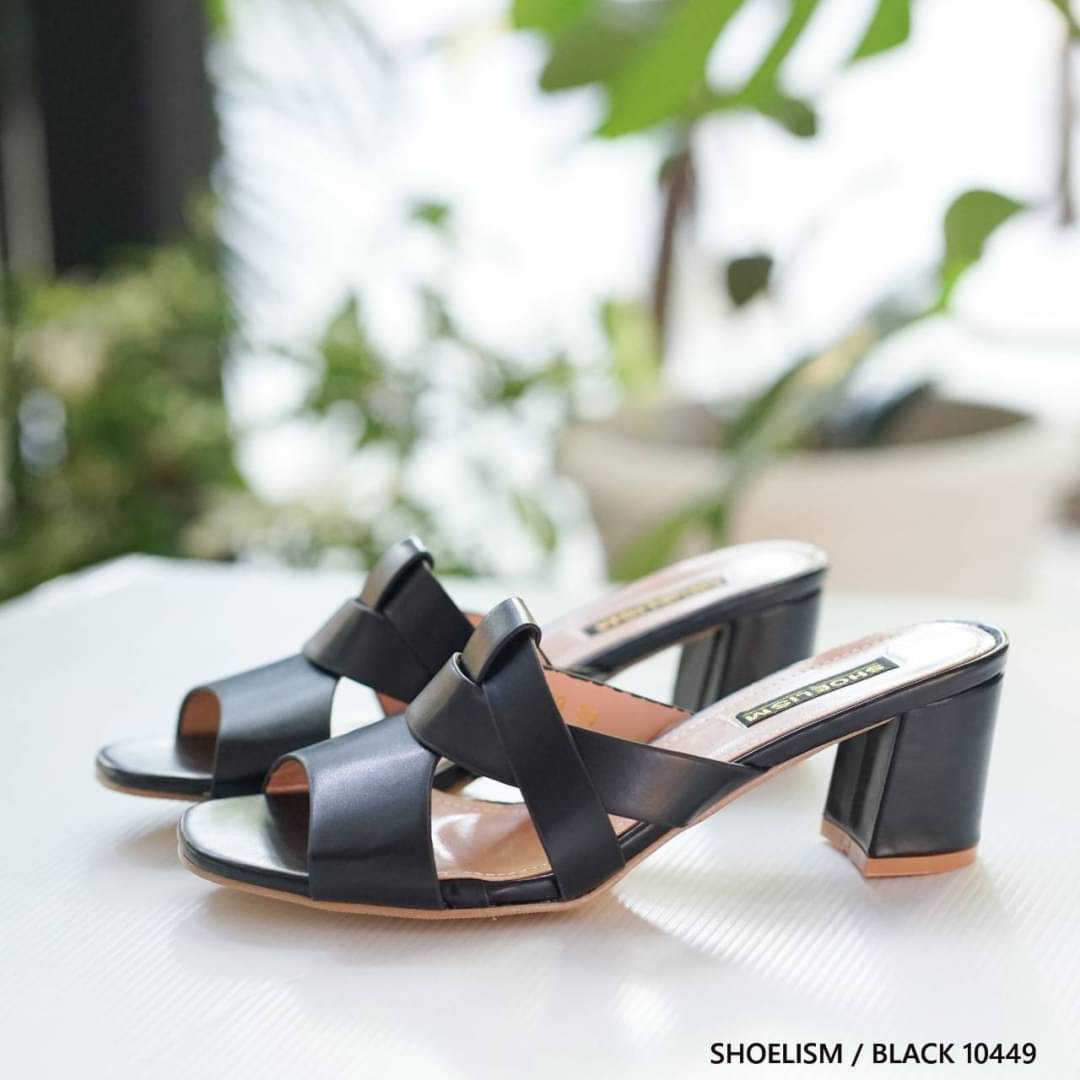 New collection รองเท้าแบบสวม ส้นแมกซี่ใส่สบายยืนหนึ่งค่ะ