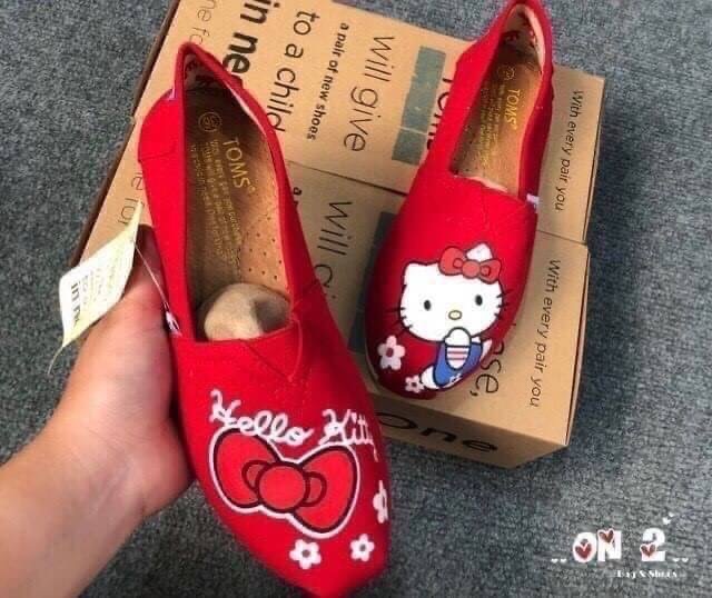 Toms Shoes พร้อมส่งค่ะส่งสุดฮิตรองเท้าสุดป๊อบมาทั้งลายNormal และลาย limited edition