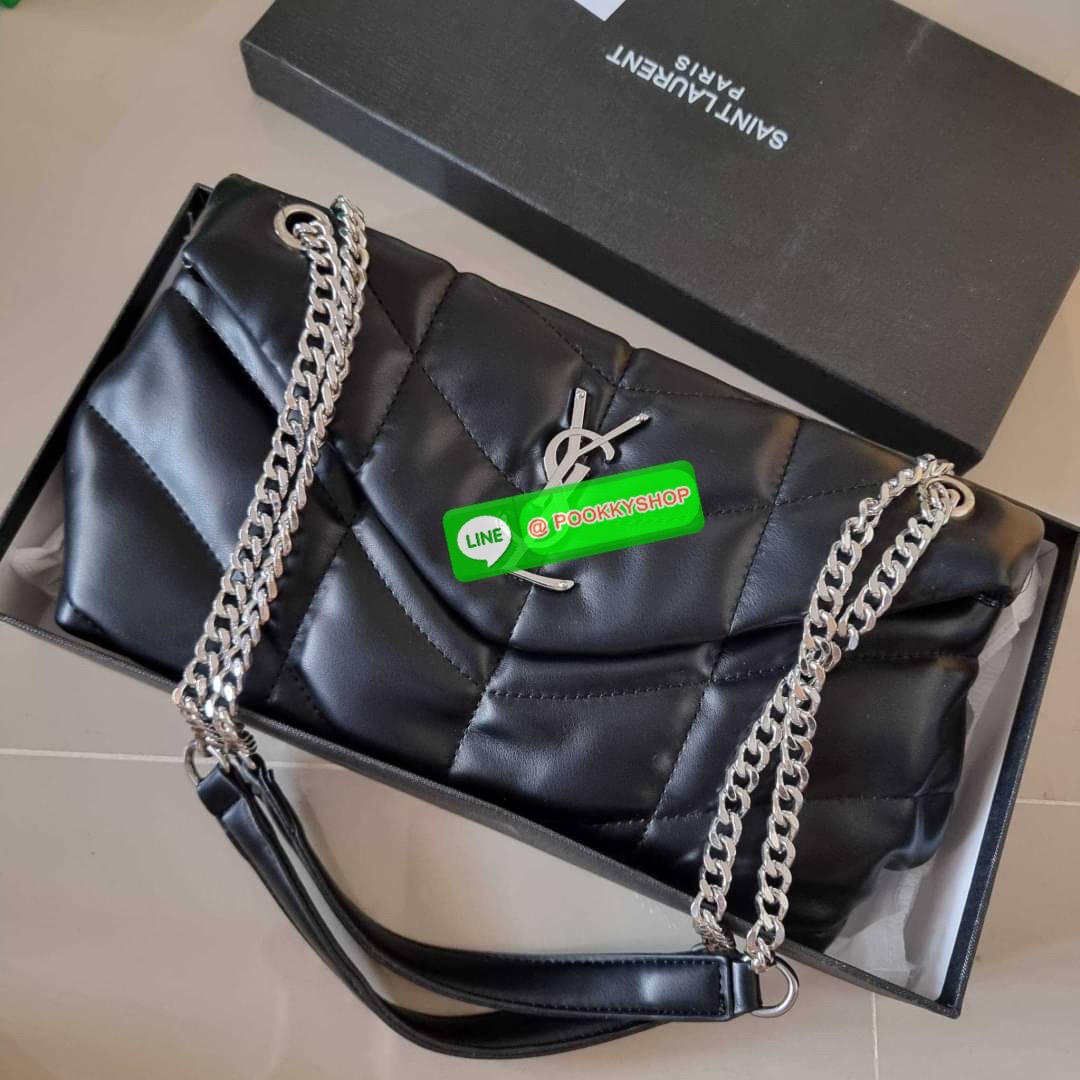 IN STOCK!! Yves Saint laurent puffer small chain bag in quilted lambskin กระเป๋าสะพายรุ่นยอดนิยม ทรงสวย ใช้ได้บ่อยไม่มีเบื่อ วัสดุหนังแกะ สัมผัสนิ่มมือ ดีไซน์เรียบหรู ออกแบบมาให้ใช้งานได้สะดวกด้วยกระดุมแม่เหล็ก พับทรงเข้ารูป ภายในโล่งกว้าง มีช่องซิป สามาร