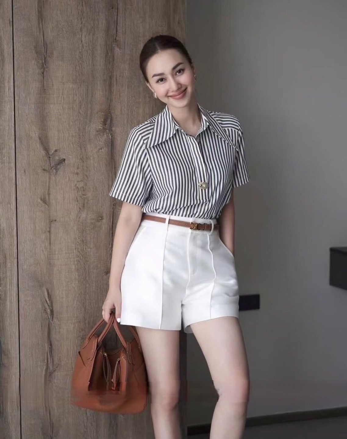 ชุดเซทแฟชั่น เซตส4ชิ้นสุดคุ้ม!! เสื้อเชิ้ตแขนสั้นคอปกเก๋ๆ ลายริ้วทางตรงสีสวยคลาสสิค