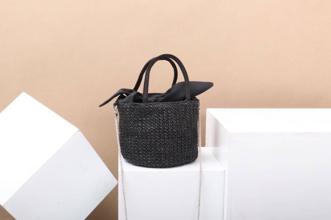 กระเป๋าดังจากญี่ปุ่น A-jolie ใช้เวลาผลิตนานมากกว่าจะได้วัสดุตัวนี้ บอกเลยเป๊ะสุดๆ สวยทุกจุด อะหลั่ยเด้งไปเลย ได้ไปรับรองไม่ผิดหวังแน่นอนค่า